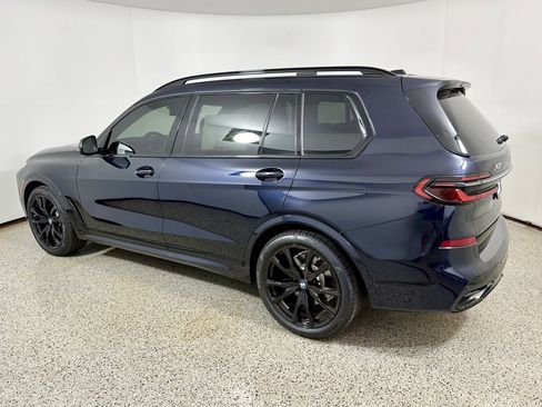 New 2025 BMW X7 xDrive40i w/ M Sport Package image 9