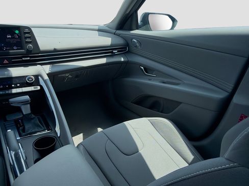 New 2026 Hyundai Elantra Sport FWD image 16