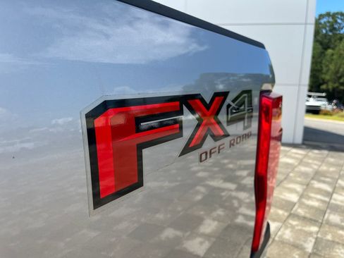 Used 2020 Ford F250 XL w/ STX Appearance Package AWD/4WD image 12