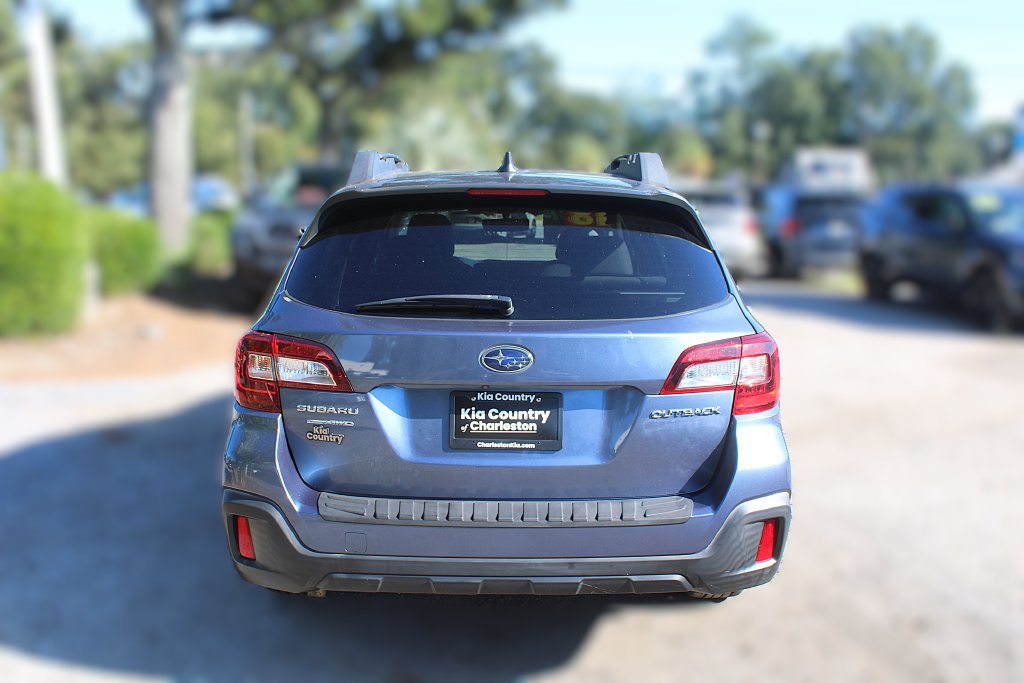 Used 2018 Subaru Outback 2.5i Premium AWD/4WD image 8