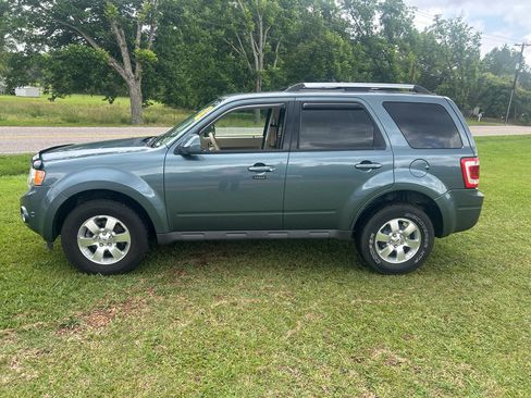 Used 2011 Ford Escape Limited w/ 302A Rapid Spec Order Code FWD image 8