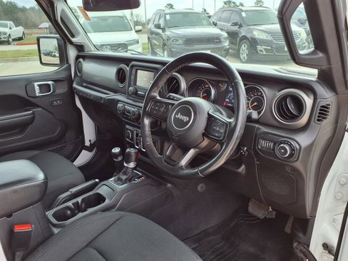 Used 2021 Jeep Wrangler Unlimited Sport w/ Cold Weather Group image 17