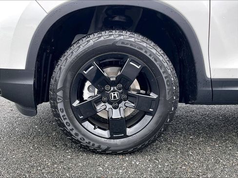 Certified 2026 Honda Ridgeline Black Edition image 7