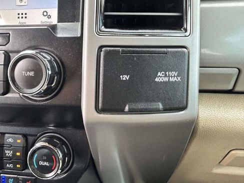Used 2019 Ford F250 Lariat w/ Lariat Ultimate Package AWD/4WD image 26