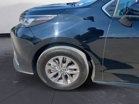 Used 2024 Toyota Sienna XLE image 14