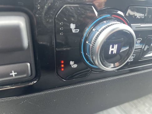 Used 2023 GMC Sierra 1500 Elevation image 30