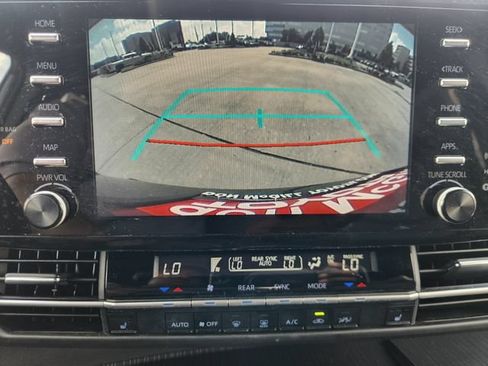 Certified 2022 Toyota Sienna XSE FWD image 17