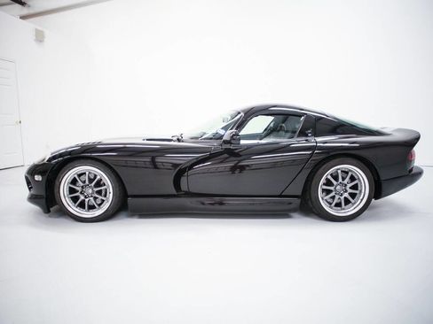 Used 2000 Dodge Viper GTS image 4