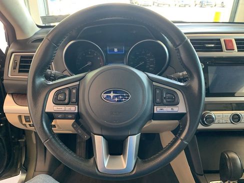 Used 2017 Subaru Outback 2.5i Limited AWD/4WD image 4