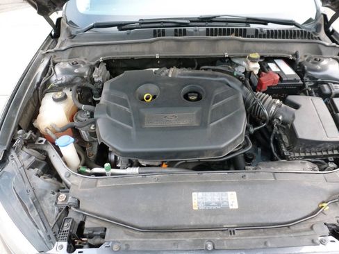 Used 2018 Ford Fusion SE w/ Equipment Group 201A AWD/4WD image 17