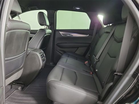 Certified 2023 Cadillac XT5 Luxury image 11