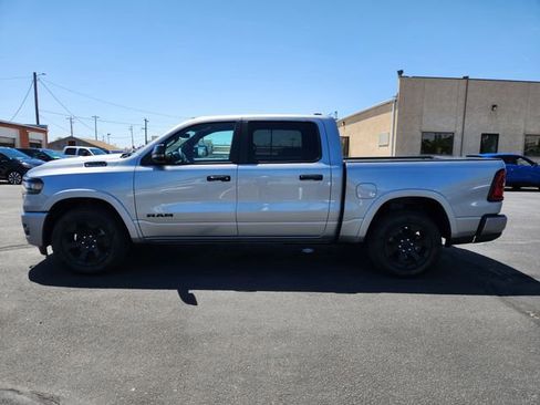 Used 2025 RAM 1500 Big Horn AWD/4WD image 6