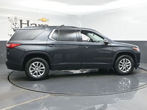 Used 2019 Chevrolet Traverse LT image 37