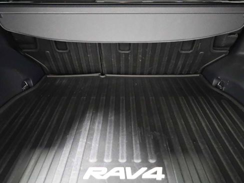 Used 2024 Toyota RAV4 SE image 37