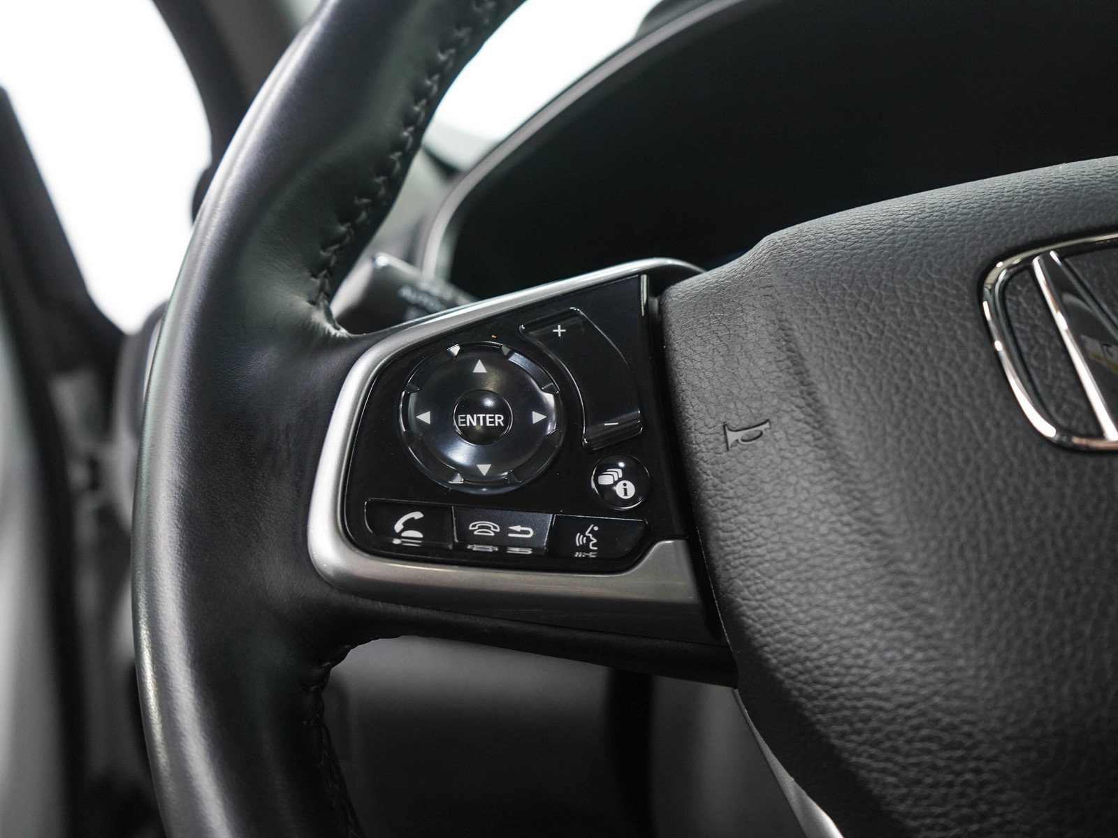 Used 2022 Honda CR-V Touring image 27