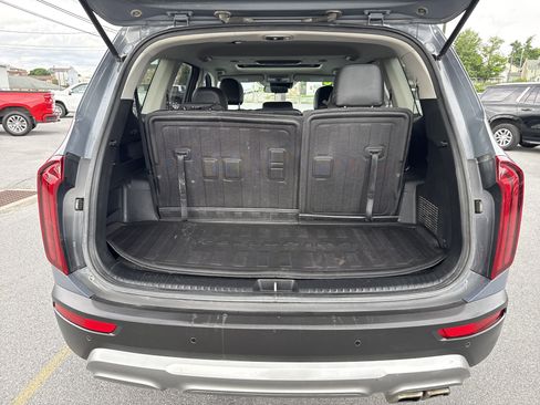 Used 2020 Kia Telluride S w/ S 8 Passenger Seating Package AWD/4WD image 5
