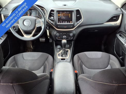 Used 2015 Jeep Cherokee Latitude w/ Cold Weather Group AWD/4WD image 14