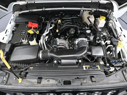 Used 2022 Jeep Gladiator Sport image 50