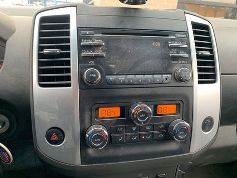 Used 2013 Nissan Frontier PRO-4X image 11