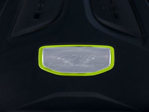 Used 2020 Porsche Cayenne Turbo S image 20