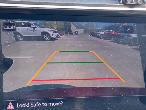 Certified 2023 Volkswagen Tiguan SE w/ Panoramic Sunroof Package image 15