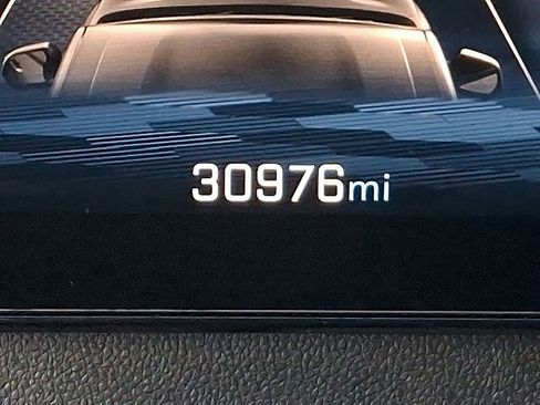 Used 2025 Chevrolet Traverse LT image 20