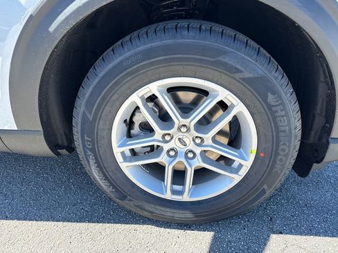 New 2026 Ford Explorer Active w/ Active Comfort Package image 11