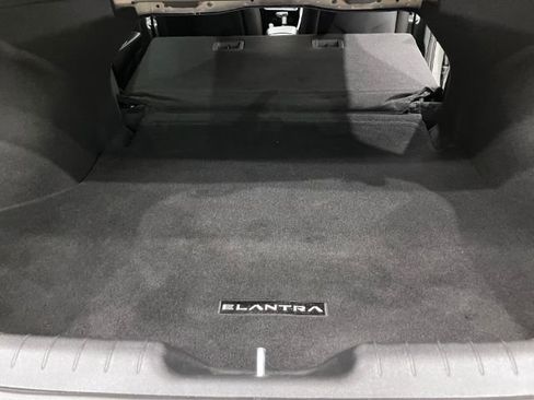 Used 2025 Hyundai Elantra Sport image 24