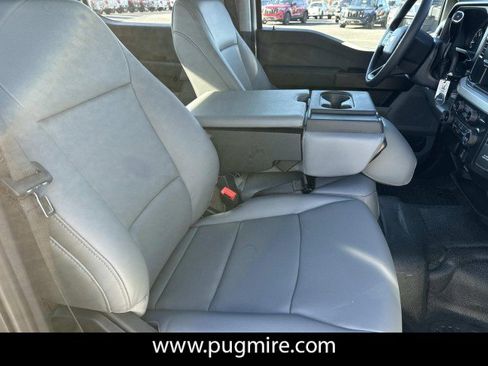 New 2026 Ford F250 XL w/ XL Chrome Package image 13