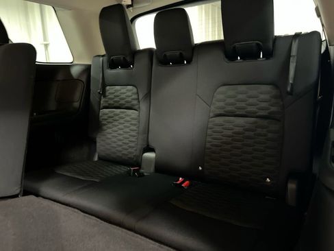 Used 2023 Nissan Pathfinder SV FWD image 19
