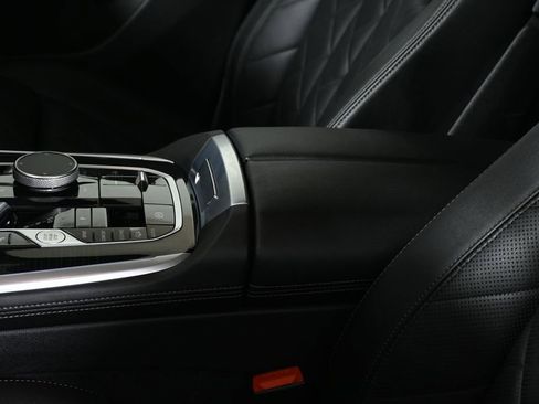 Certified 2024 BMW X7 xDrive40i w/ M Sport Package image 24