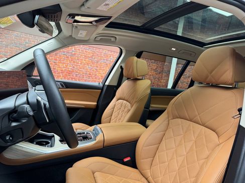 Certified 2024 BMW X7 xDrive40i w/ Executive Package AWD/4WD image 24