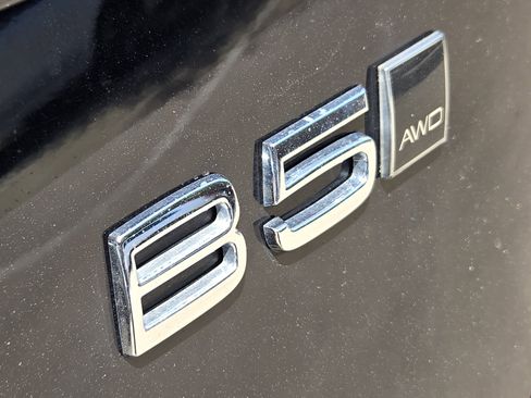 Certified 2025 Volvo XC90 B5 Plus w/ Protection Package Premier image 16