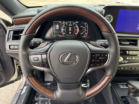 New 2025 Lexus ES 350 Ultra Luxury image 28