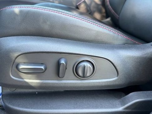 Used 2024 Chevrolet Equinox RS w/ RS Leather Package AWD/4WD image 20