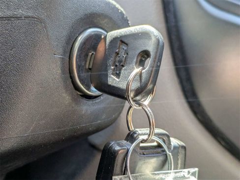 Used 2015 Chevrolet Colorado W/T w/ WT Convenience Package image 31