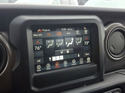 Used 2023 Jeep Wrangler Sport S image 16