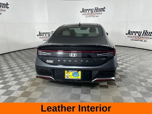 Used 2025 Hyundai Sonata Limited FWD image 7