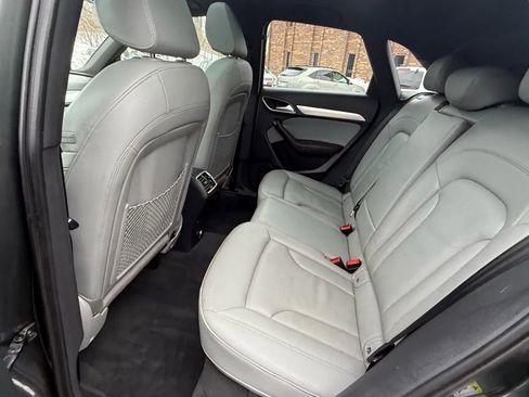 Used 2018 Audi Q3 2.0T Premium Plus image 22