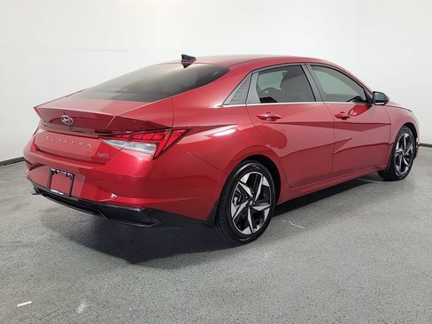 Used 2023 Hyundai Elantra Limited FWD image 6