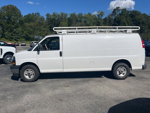 Used 2019 GMC Savana 2500 Work Van image 6