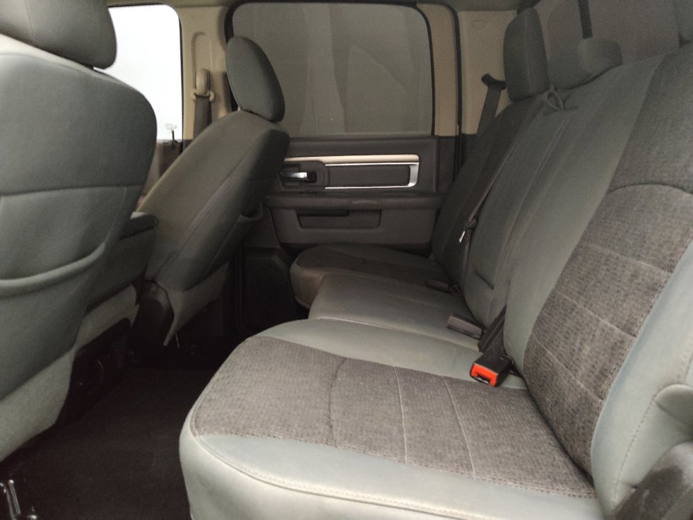 Used 2019 RAM 1500 Big Horn RWD image 18