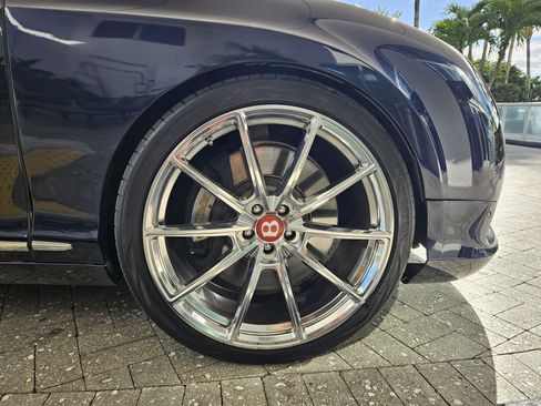 Used 2014 Bentley Continental GT image 27