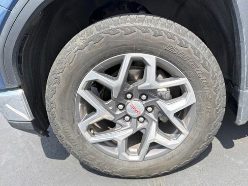 Used 2024 GMC Sierra 1500 SLT AWD/4WD image 7