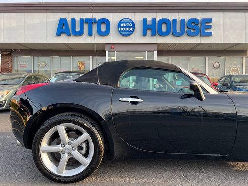 Used 2009 Pontiac Solstice Convertible w/ Preferred Package RWD image 34