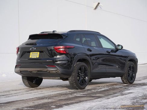 Used 2024 Chevrolet Trax ACTIV w/ Driver Confidence Package image 3