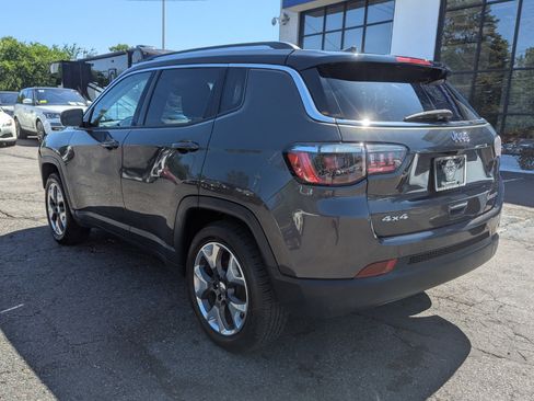 Used 2017 Jeep Compass Limited image 12