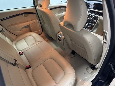 Used 2016 Volvo XC70 T5 Premier w/ Proximity Package image 13