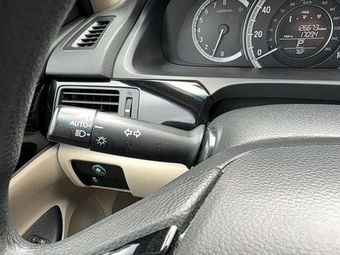 Used 2017 Honda Accord LX image 18