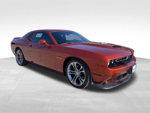 Used 2020 Dodge Challenger R/T RWD image 1